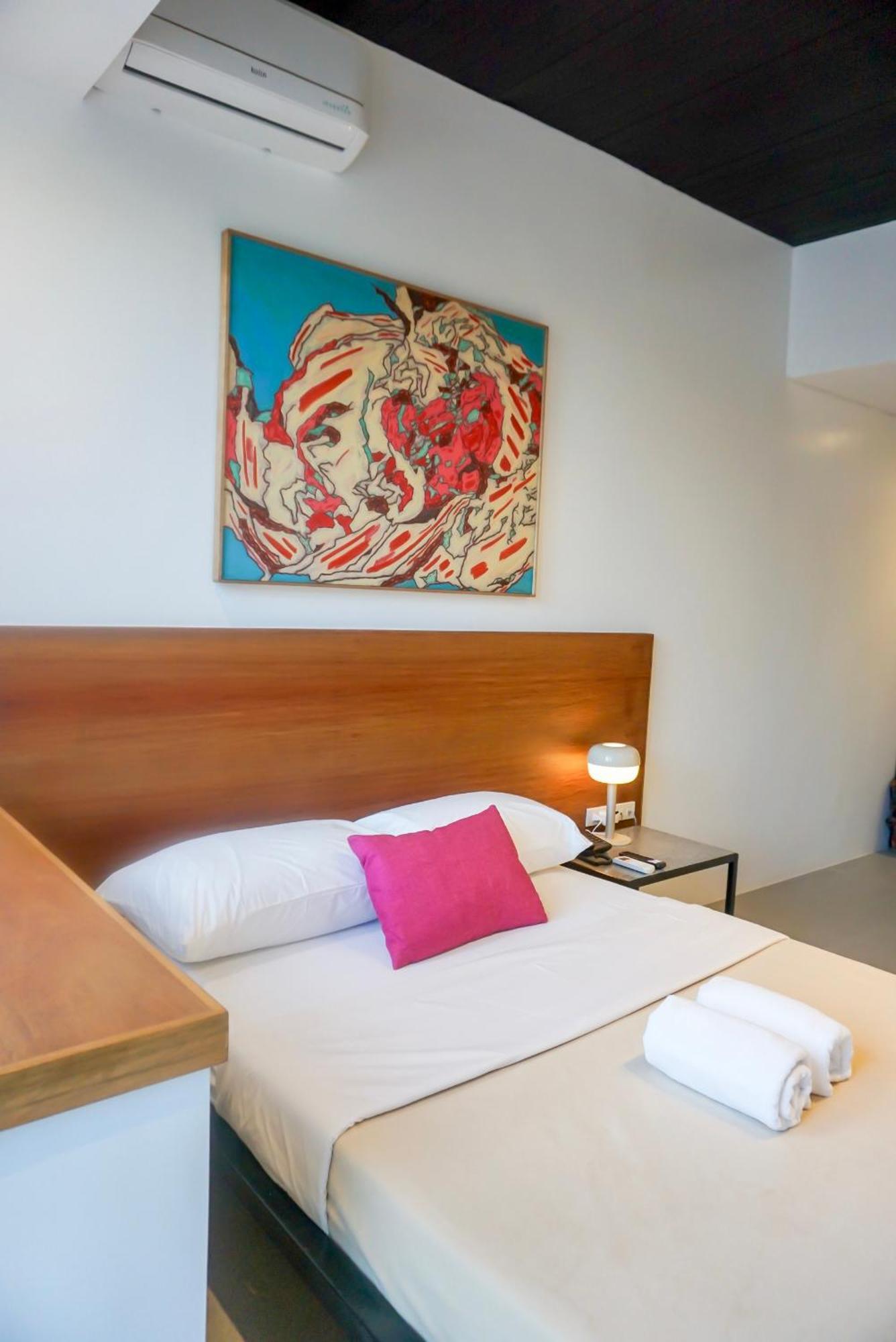 Cayco House By Hotel Durban Makati City Extérieur photo