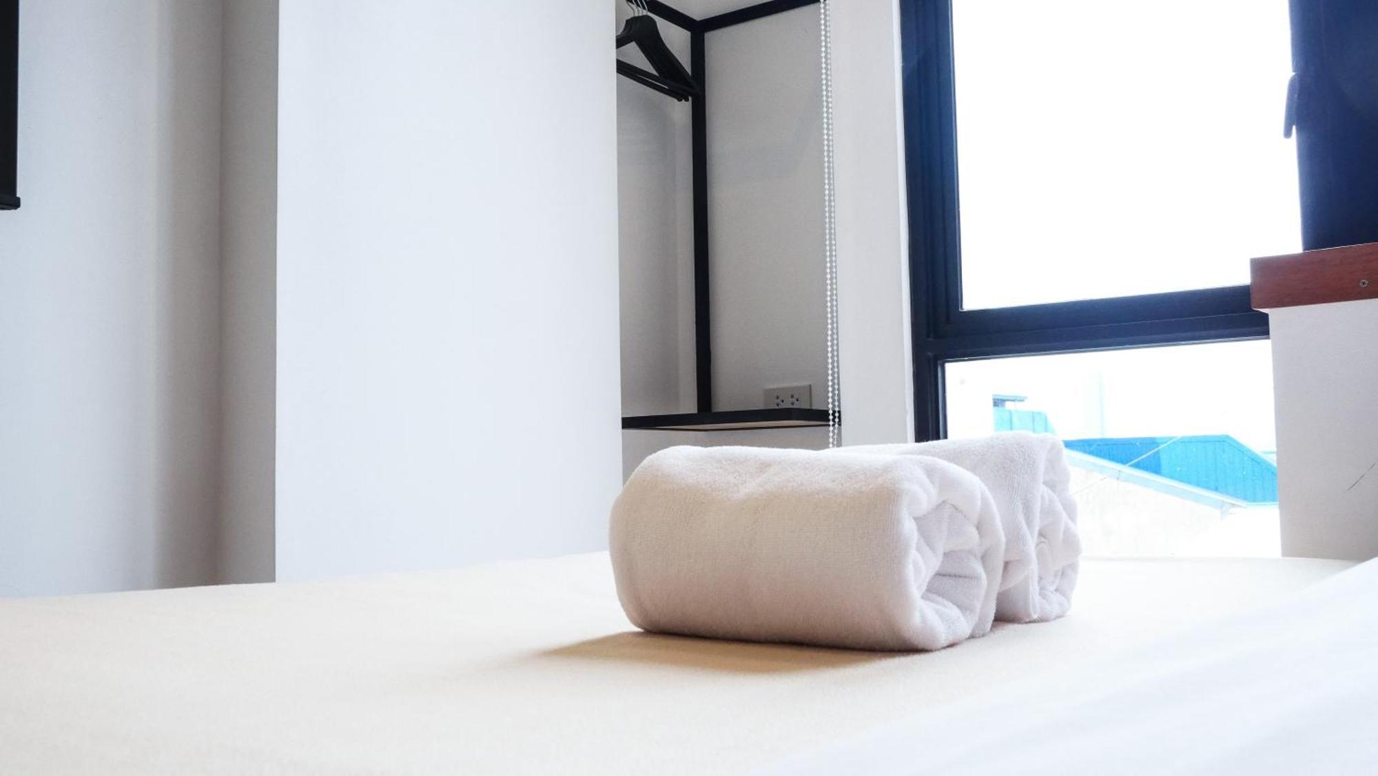 Cayco House By Hotel Durban Makati City Extérieur photo